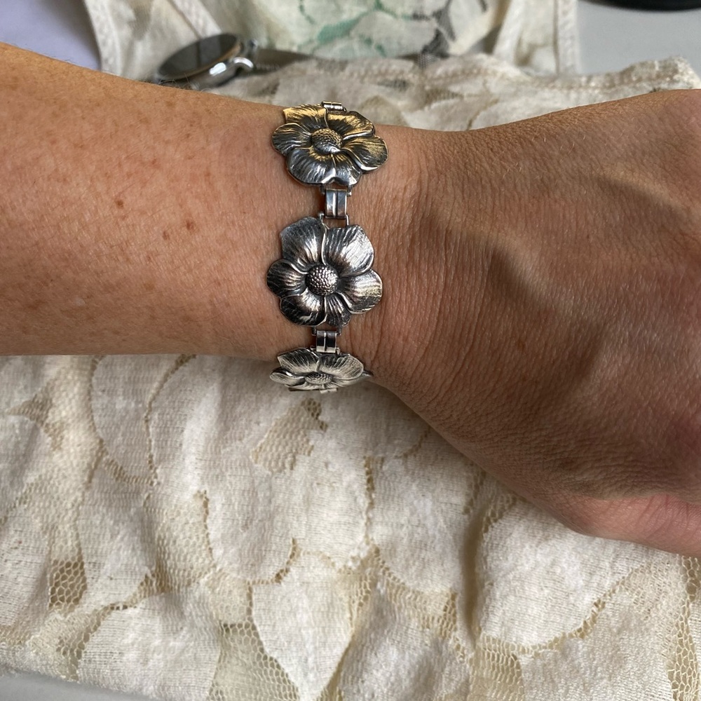 Vintage Sterling Silver Flower Bracelet